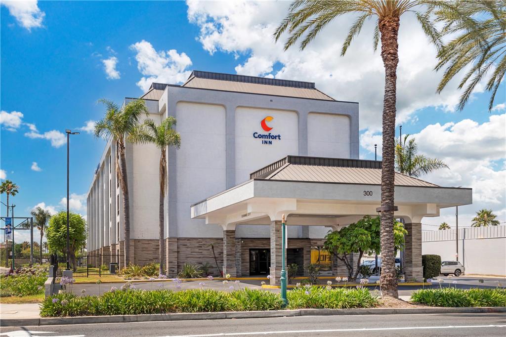 Comfort Inn Anaheim  Resort