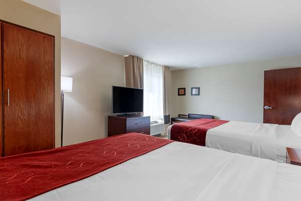 Suite - Comfort Suites Downtown Sacramento - I-5, Exit 520