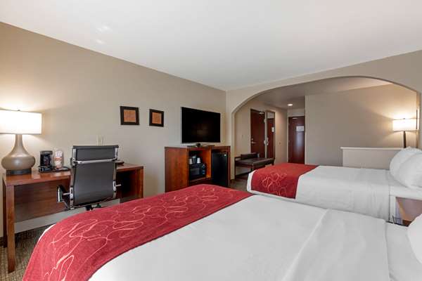 Suite - Comfort Suites Downtown Sacramento - I-5, Exit 520
