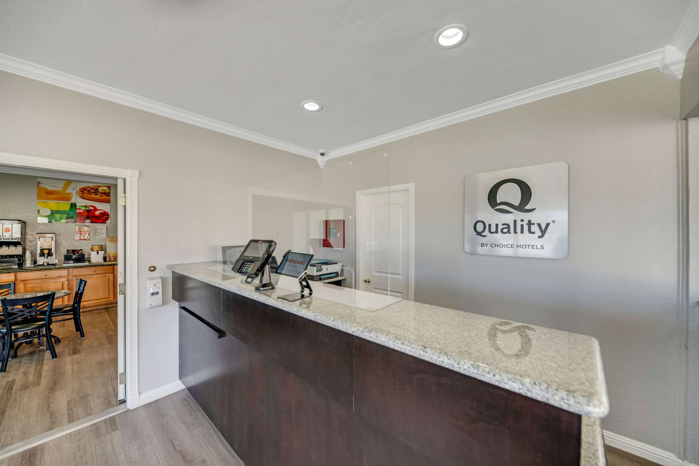 Front desk | Quality Inn Santa Cruz