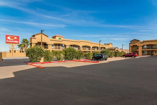 Exterior view - Econo Lodge Hesperia - I-15, Exit 147