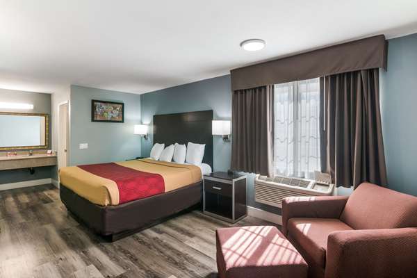 Suite - Econo Lodge Hesperia - I-15, Exit 147