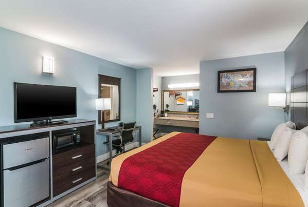 Suite - Econo Lodge Hesperia - I-15, Exit 147