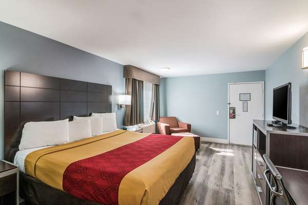 Suite - Econo Lodge Hesperia - I-15, Exit 147