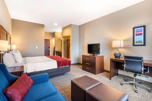  - Comfort Inn Lathrop - I-5, Exit 463