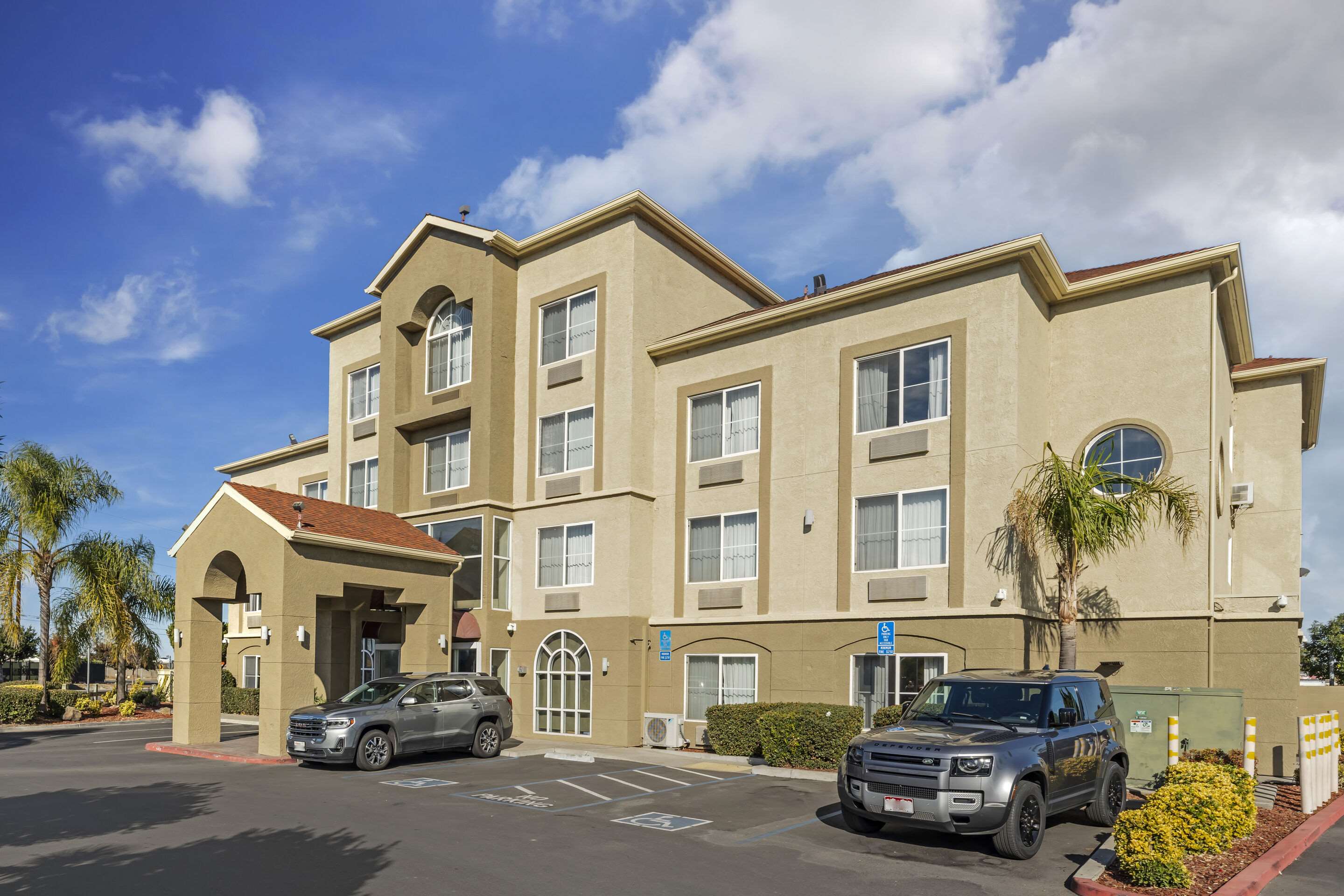 Hotel exterior | Comfort Inn Lathrop - Stockton Airport