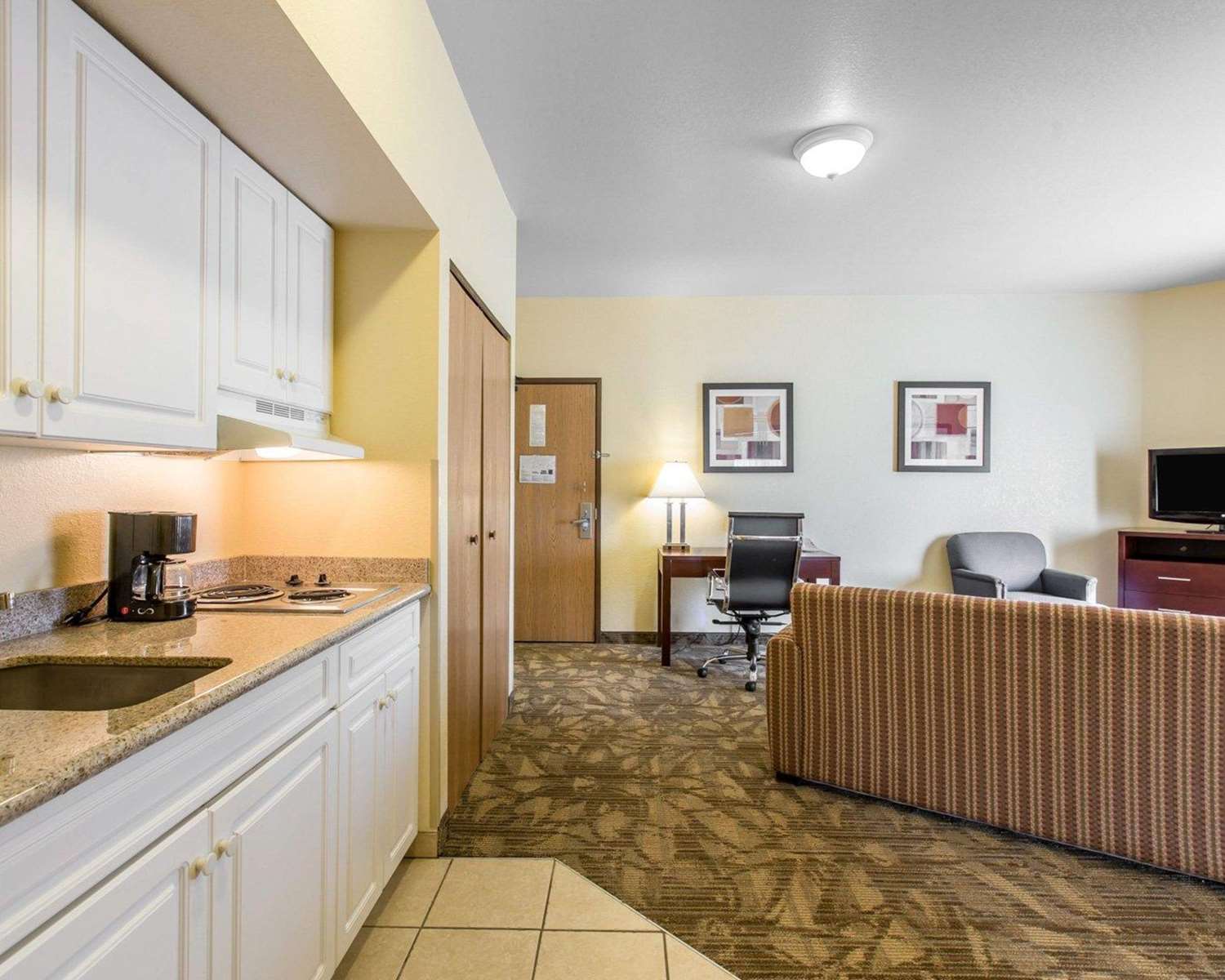 Comfort Suites Palm Desert Ca See Discounts