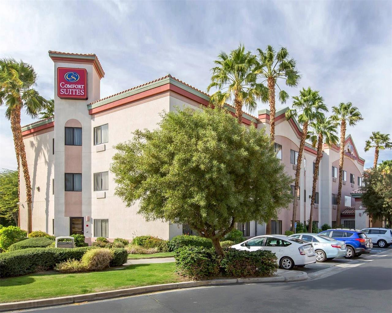 Comfort Suites Palm Desert
