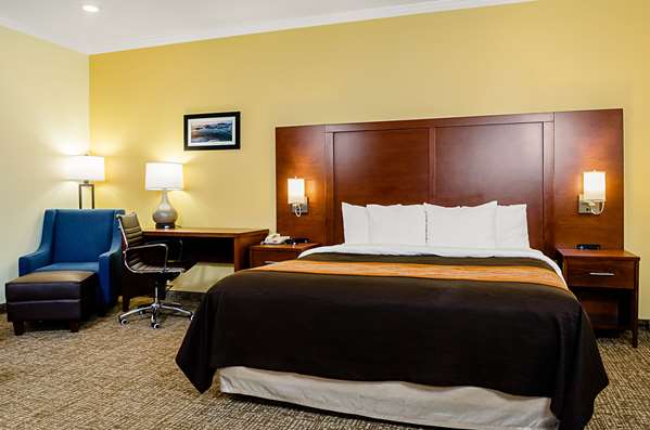  - Comfort Inn Monterey Airport