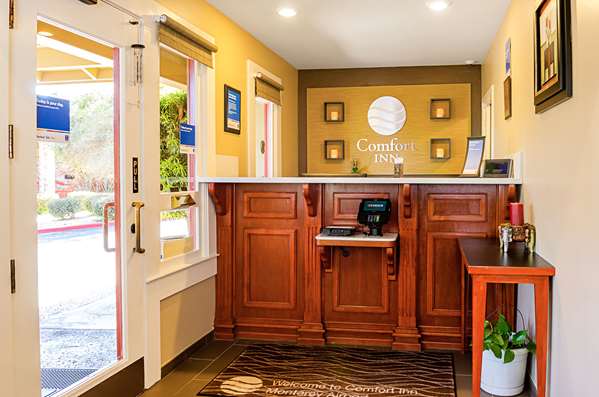  - Comfort Inn Monterey Airport