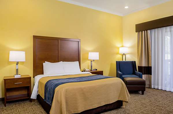  - Comfort Inn Monterey Airport
