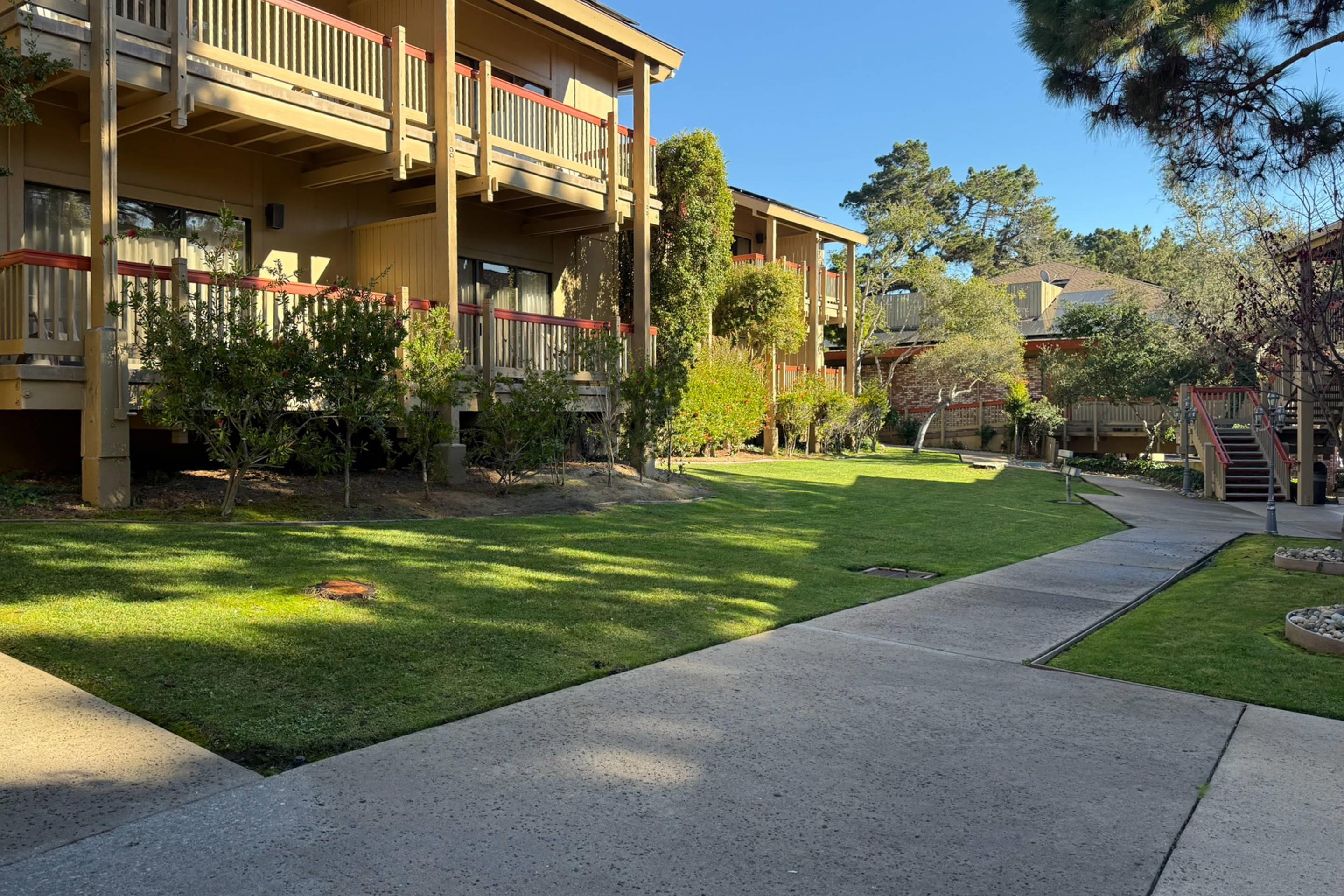 Hotel exterior | Comfort Inn Monterey Peninsula Airport