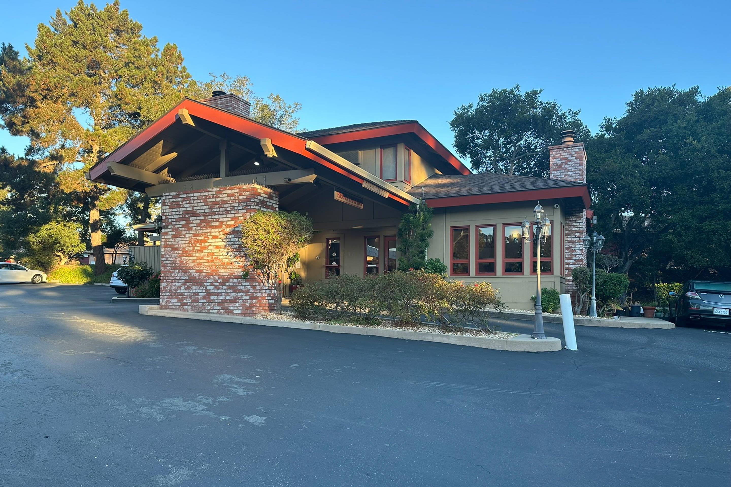 Hotel exterior | Comfort Inn Monterey Peninsula Airport