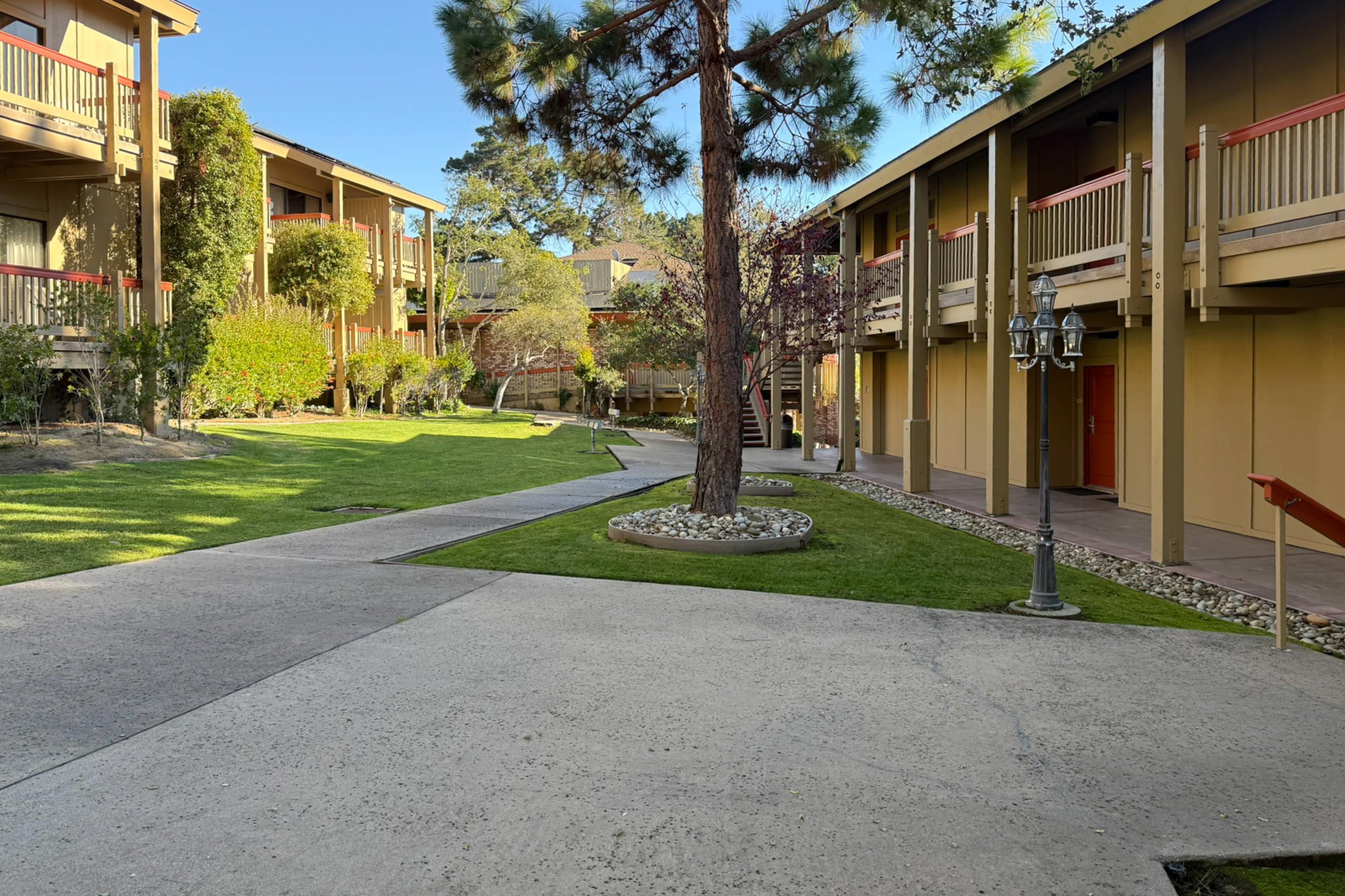 Hotel exterior | Comfort Inn Monterey Peninsula Airport