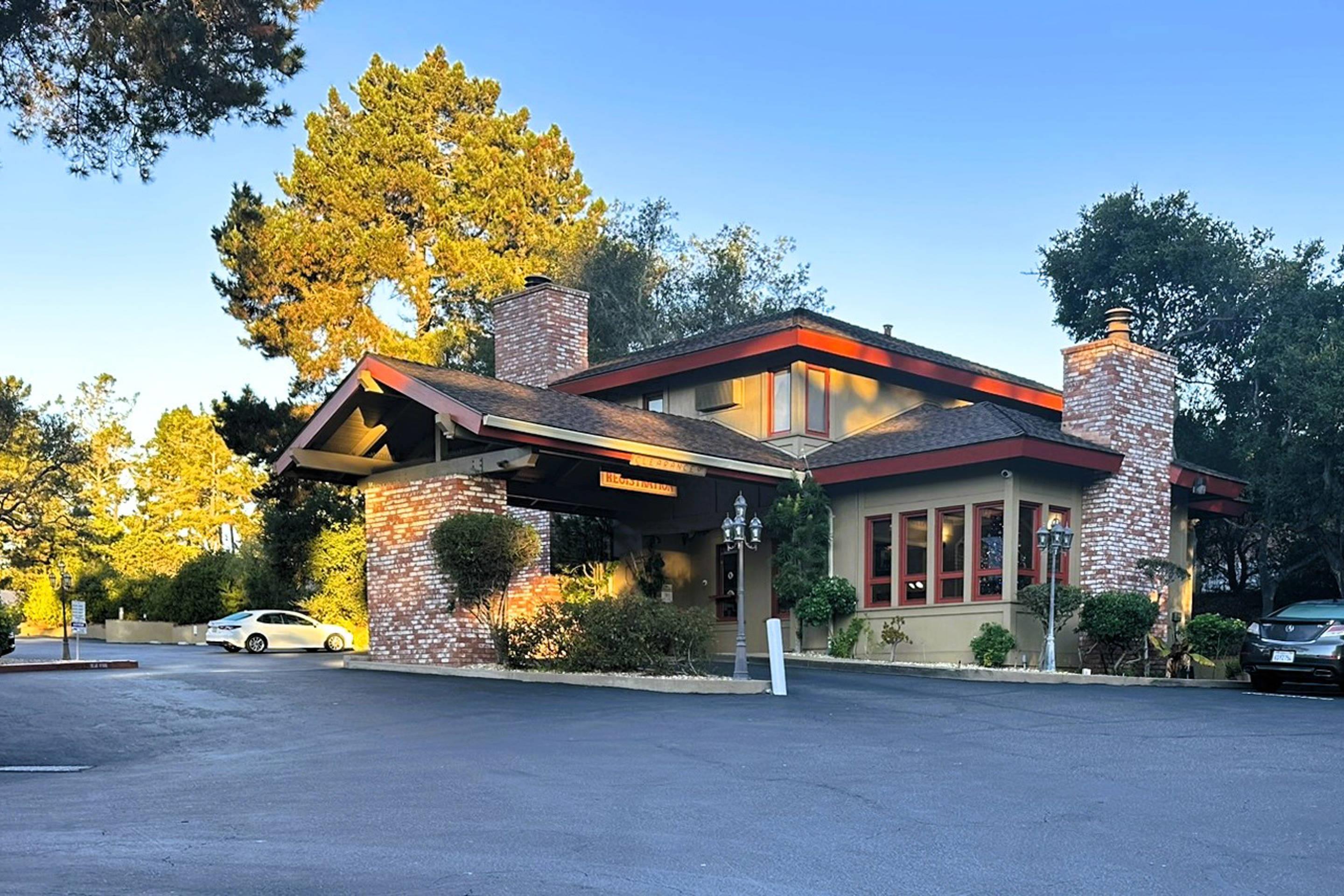 Hotel exterior | Comfort Inn Monterey Peninsula Airport