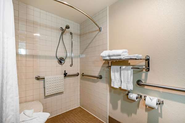  - Comfort Inn & Suites Sacramento