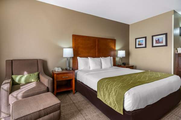  - Comfort Inn & Suites Sacramento
