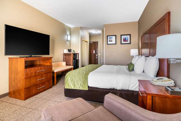  - Comfort Inn & Suites Sacramento