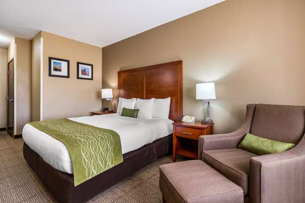  - Comfort Inn & Suites Sacramento