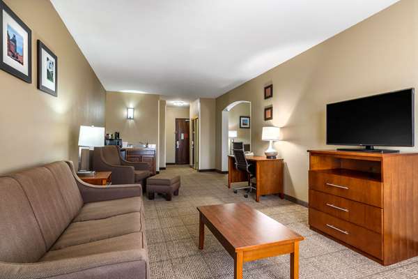 Suite - Comfort Inn & Suites Sacramento