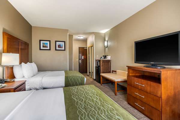  - Comfort Inn & Suites Sacramento