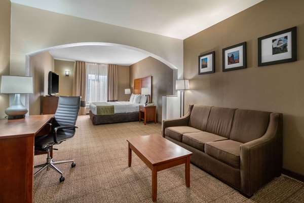 Suite - Comfort Inn & Suites Sacramento