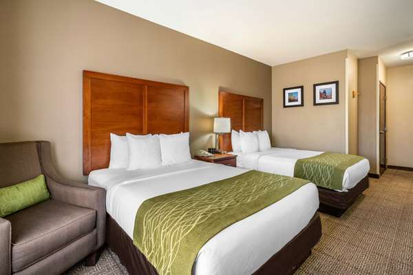  - Comfort Inn & Suites Sacramento