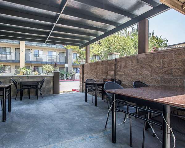  - Quality Inn Ontario