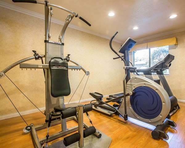Fitness/ Exercise Room - Quality Inn Ontario