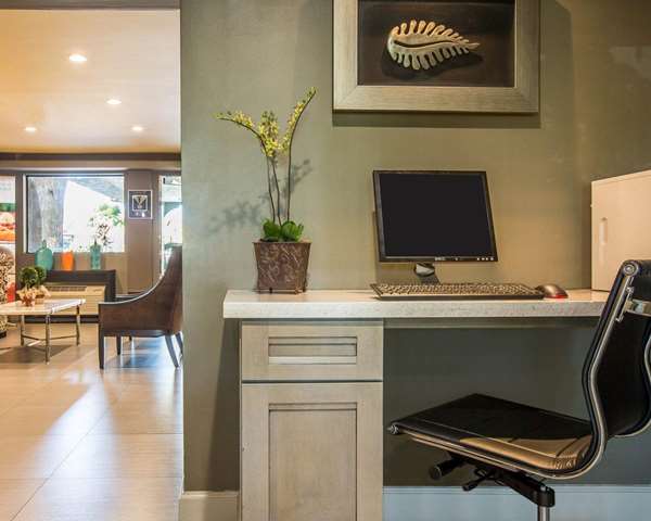 Conference Area - Quality Inn Ontario