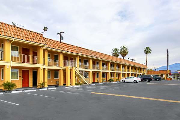 Exterior view - Econo Lodge San Bernardino