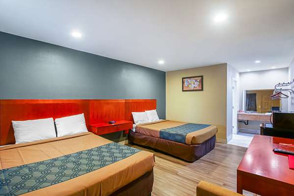  - Econo Lodge San Bernardino