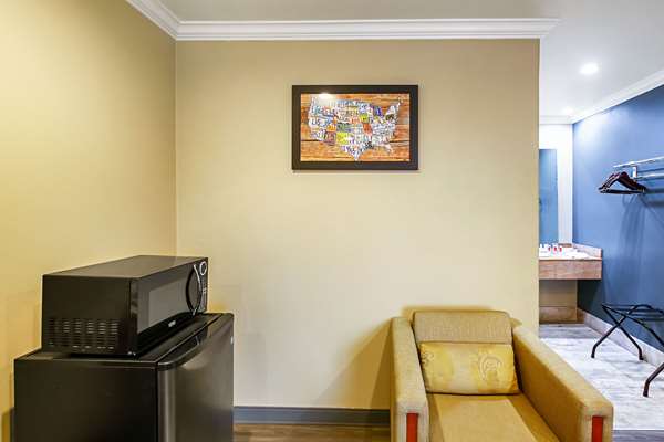  - Econo Lodge San Bernardino