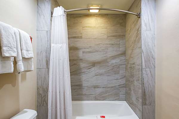  - Econo Lodge San Bernardino