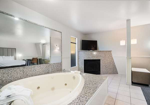 Suite - Quality Inn South Lake Tahoe