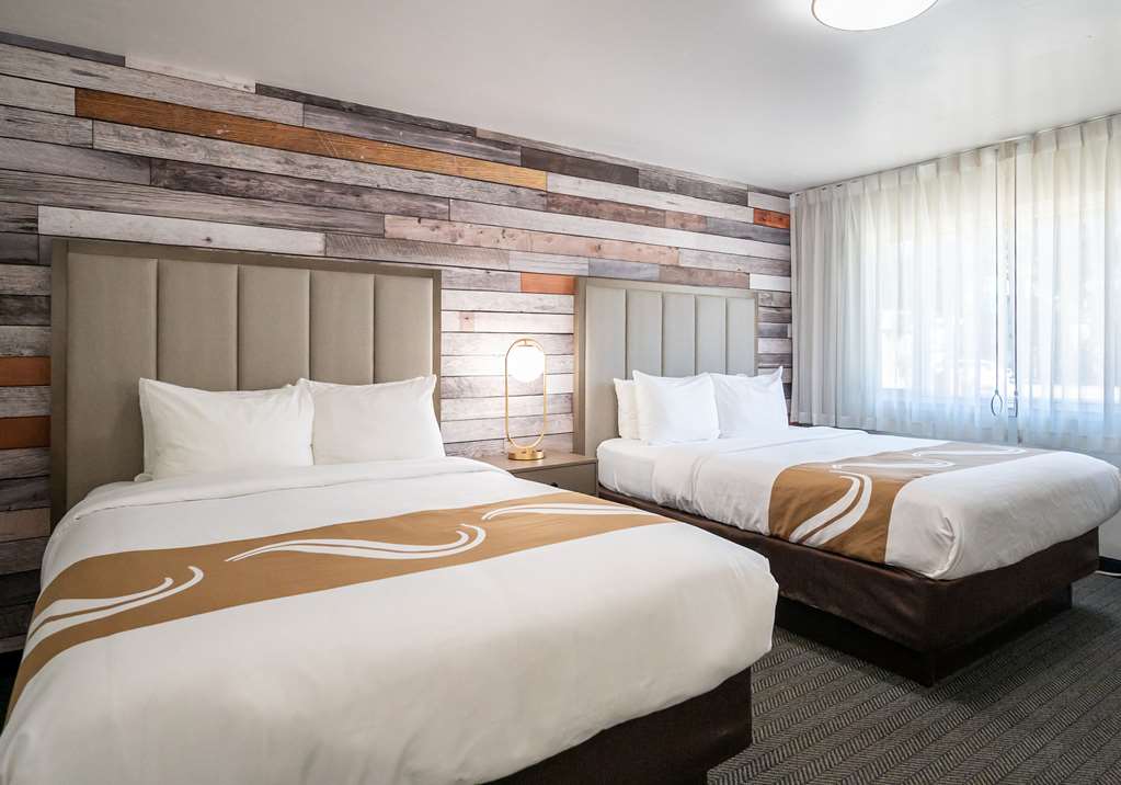 QUALITY INN SOUTH LAKE TAHOE-guestroom-Guest Room,On-Site.jpg