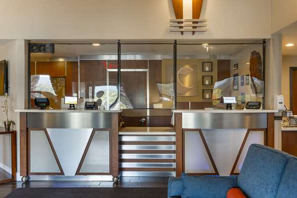 Indoor/Interior,On-Site,Lobby