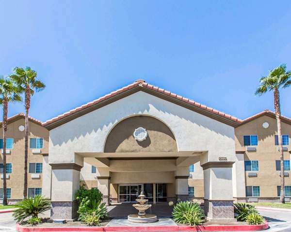 Exterior view - Comfort Suites Bakersfield