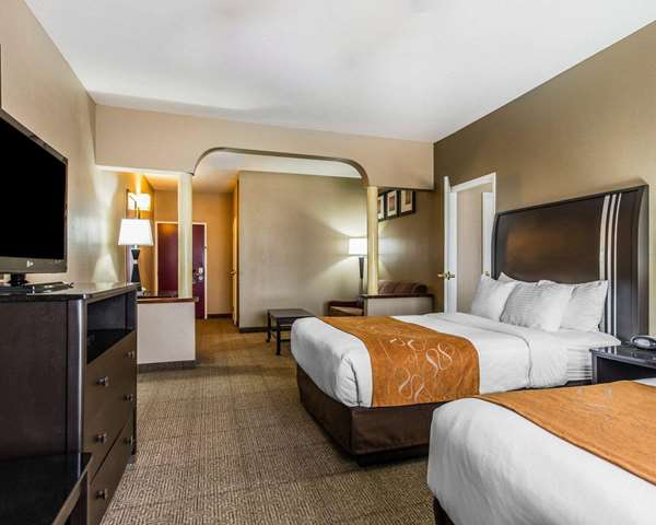 Suite - Comfort Suites Bakersfield