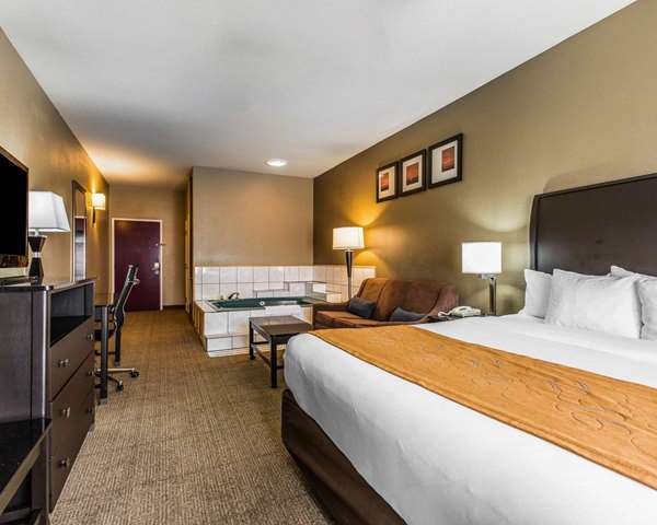 Suite - Comfort Suites Bakersfield