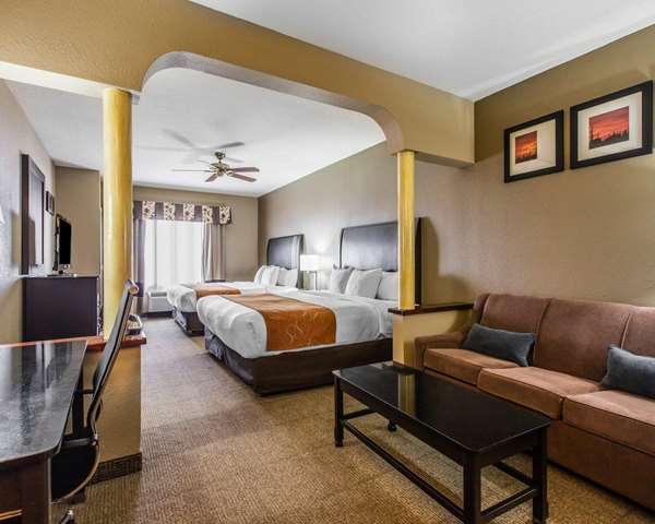 Suite - Comfort Suites Bakersfield