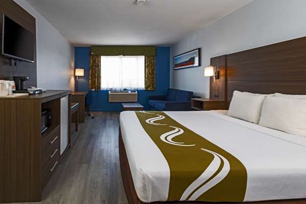  - Quality Inn Tulare - CA 99, Exit 88