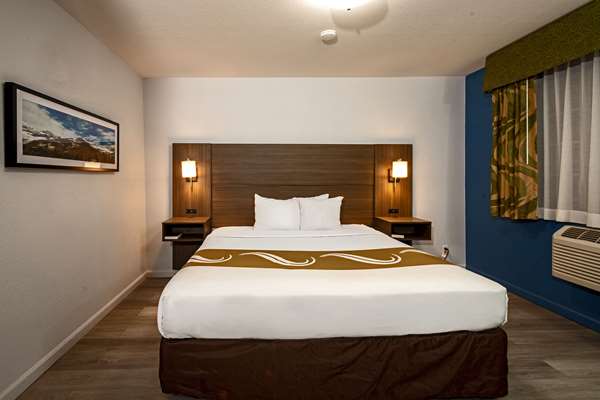 Suite - Quality Inn Tulare - CA 99, Exit 88