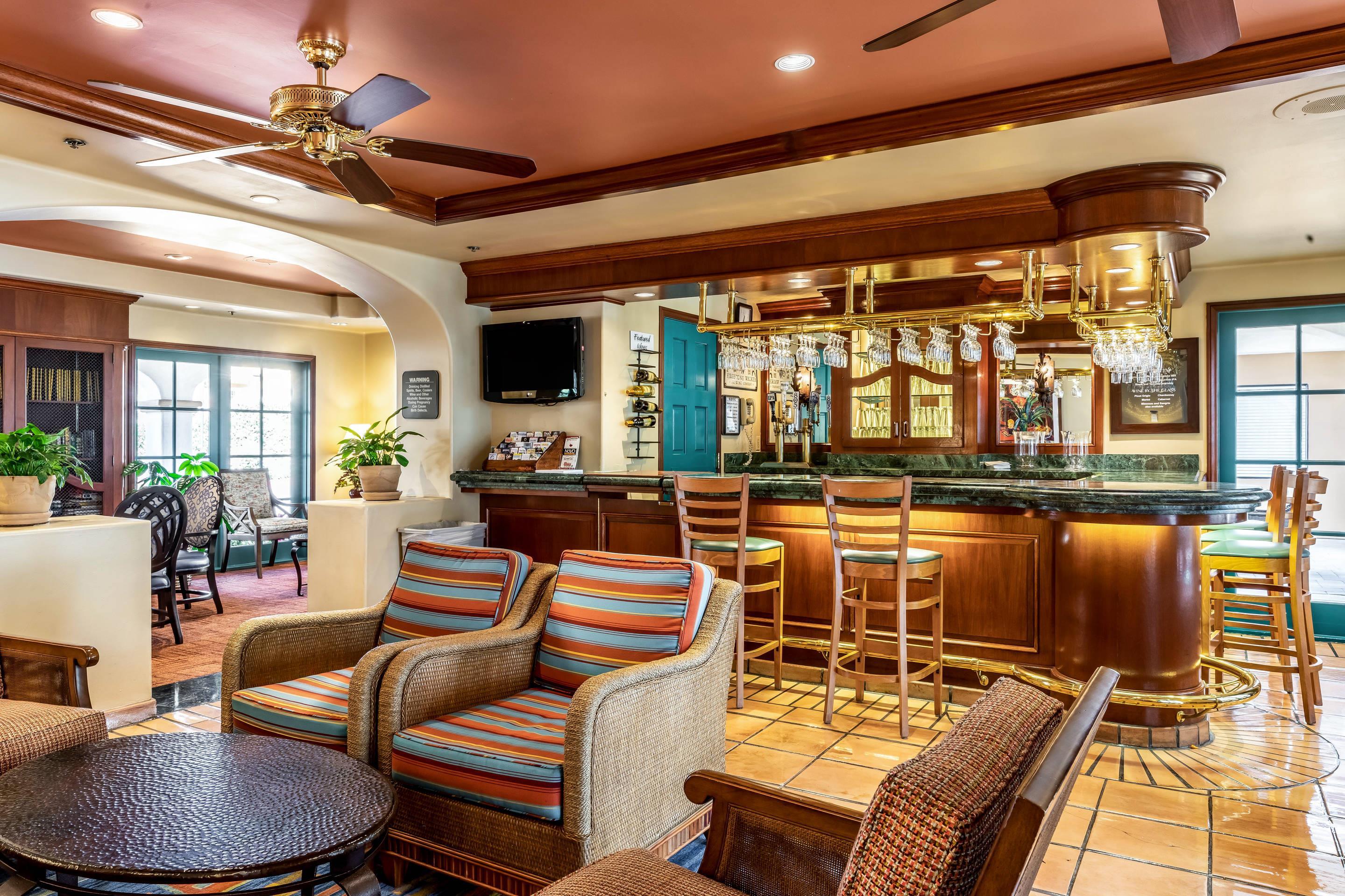 Bar | Quality Suites Downtown San Luis Obispo