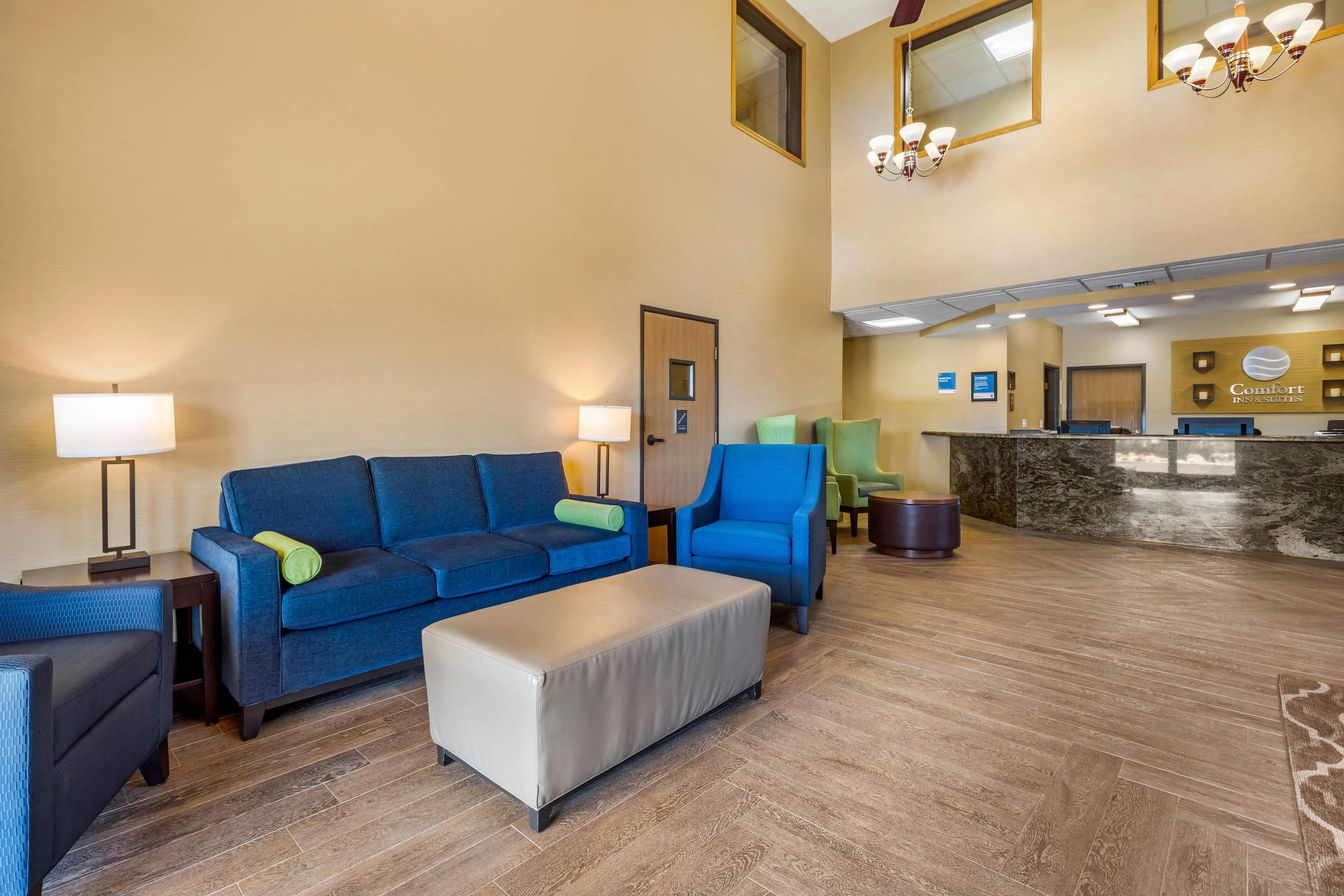 Hotel lobby | Comfort Inn & Suites Murrieta Temecula Wine Country
