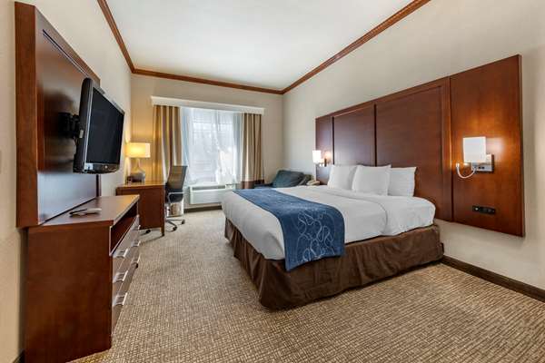 Suite - Comfort Suites Redlands - I-10, Exit 77B
