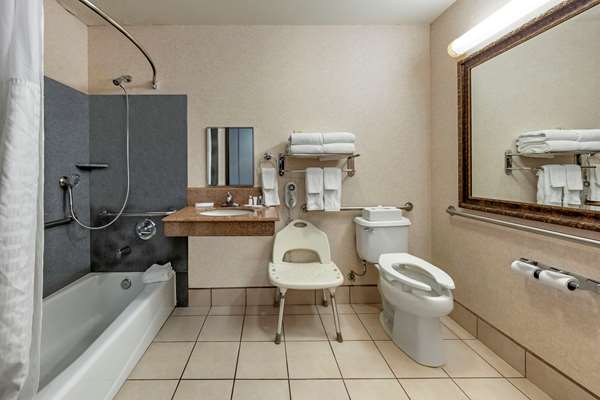 Suite - Comfort Suites Redlands - I-10, Exit 77B