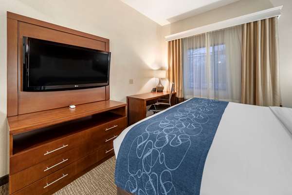 Suite - Comfort Suites Redlands - I-10, Exit 77B