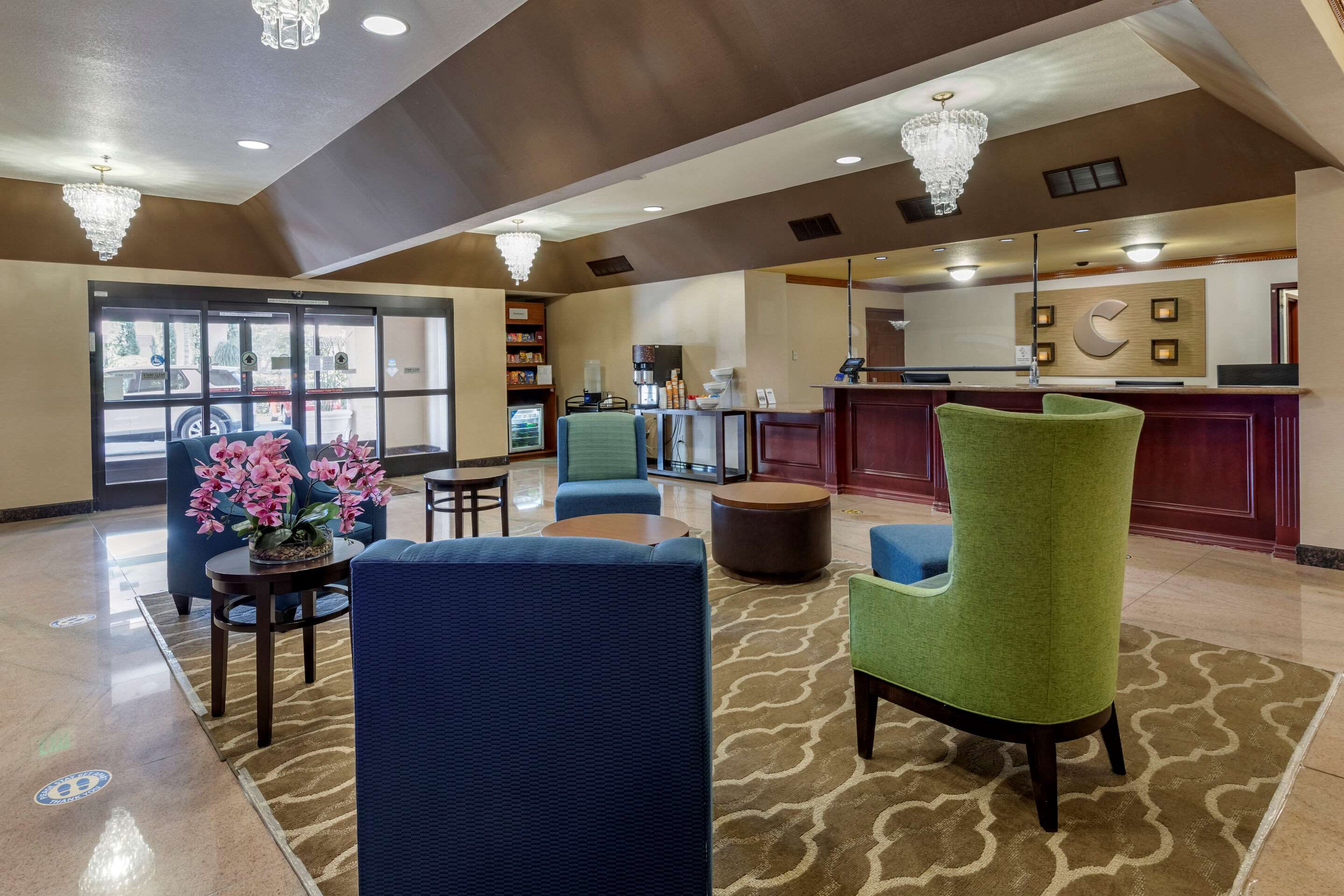 Lobby with sitting area