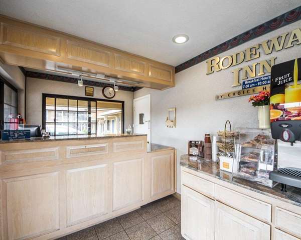  - Rodeway Inn Monterey
